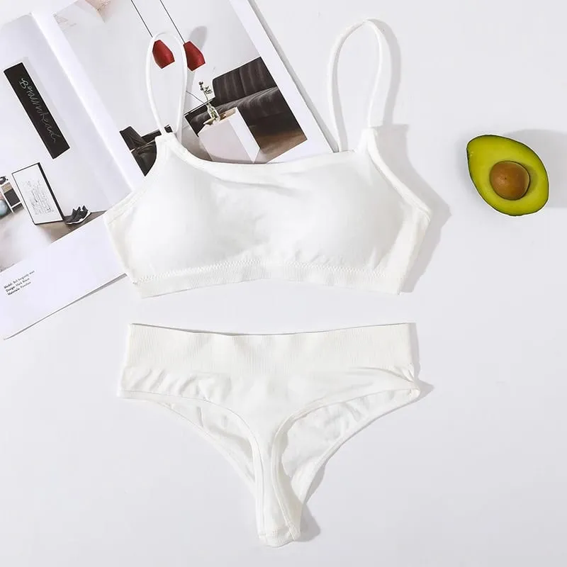 Set Bra dan Celana Dalam Mulus Wanita Bra Nirkabel Punggung Bawah Atasan Thong Tinggi Pakaian Dalam Wanita Set Lingerie Seksi Bantalan Dapat Dilepas