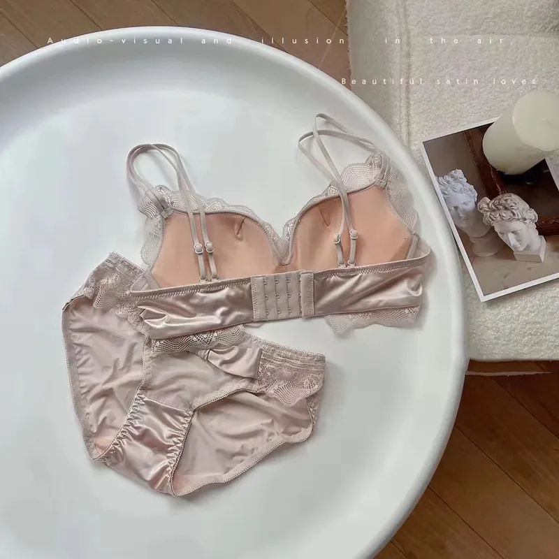 Sexy Lace Satin Latex Underwear Set Thin Cotton Breathable Comfortable Small Breasts Lingerie Suits Beautiful Intimates Back Bra — image 5