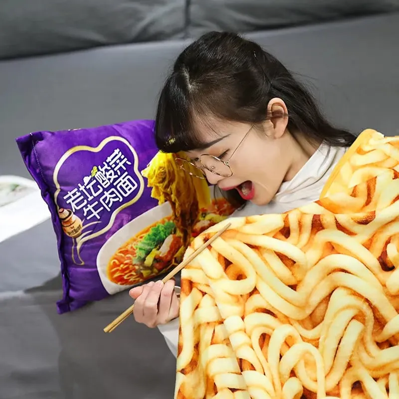 45cm Makanan Lucu Simulasi Mainan Mewah Mee Segera Bantal Mewah dengan Selimut Sumbat Mee Goreng Daging Lembu Hadiah Bantal Mewah — image 4