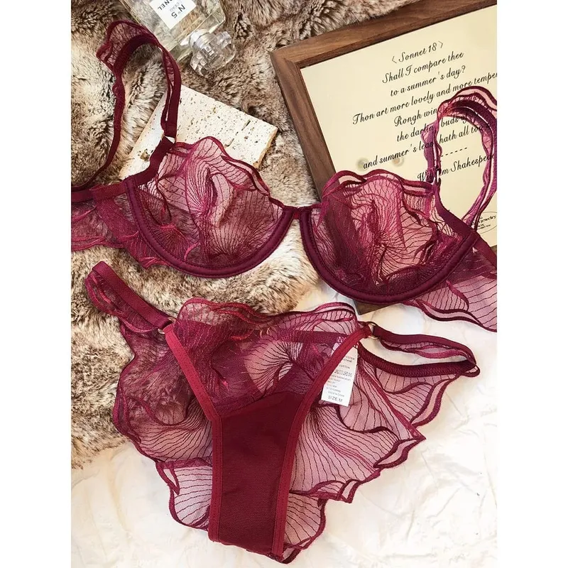 French Floral Embroidery Lace Bra Set For Women Ultra Thin Sheer Minimizer Bra Hollow Out Lingerie Brassiere Lightweight Fabric