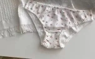 Sweet Japanese Lolita Bra Set Cherry Strawberry Print Wireless Non Padded Bralette Anti-Sagging Comfort AB Cup MOYISU 32-38 Sexy
