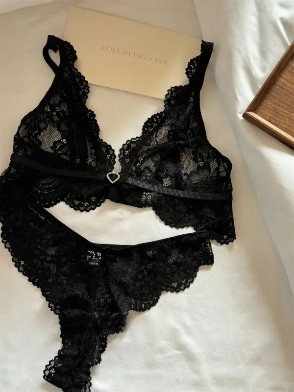 Love cup underwear thin section glossy back lingerie gathered up support large breasts show small bra set — image 1