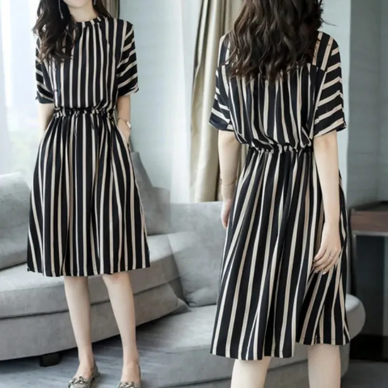 New Women Summer Vertical Stripe Print Dress Lady Waist-Fitting Mid-Length Dress Woman Loose Casual Dress Ladies Outdoor Casual — image 3
