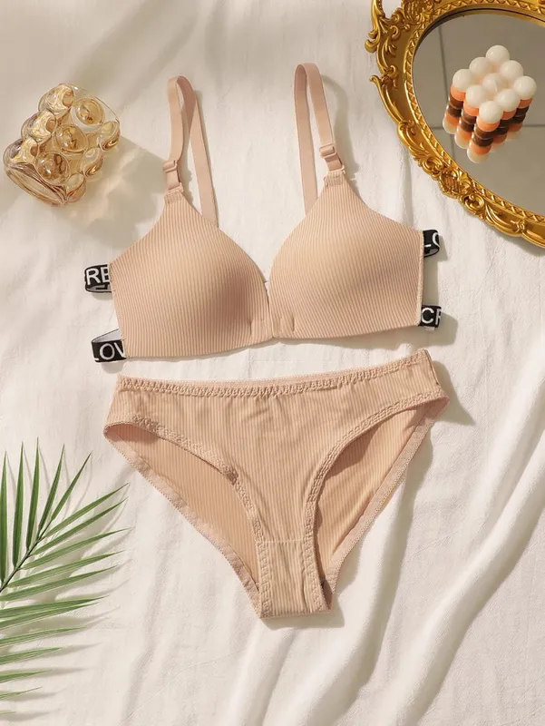 Women's front buckle letter belt underwear set without steel ring gathering push up comfortable close fitting bra set J008