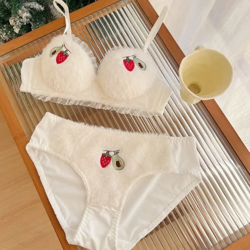 Cute Fruit Embroidery Lace Lingerie Sweet Bras Underpants Underwear Warm Two Piece Sets Sweet Plush Set Sexy Girlfriend Gift