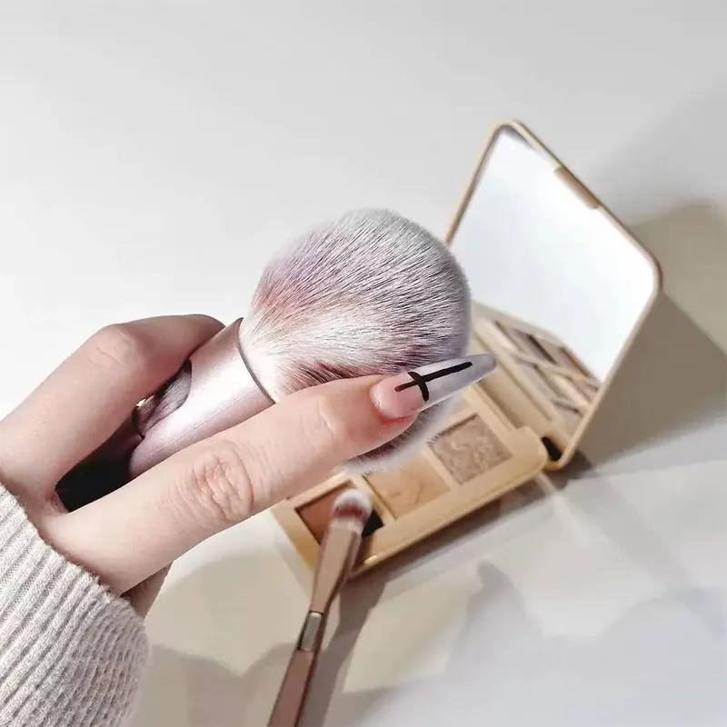 NEW Makeup Powder Brush with Eye Shadow Brush Brushes 4 in-1 All-in-One Magnetic Interlocking Powder Blush Brush Makeup Tools