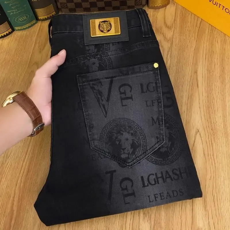 2025Heavy Duty Washed and Scraped Denim Men's Trendy High-end Embroidered Printed Loose Tapered Straight Leg Jeans — image 14