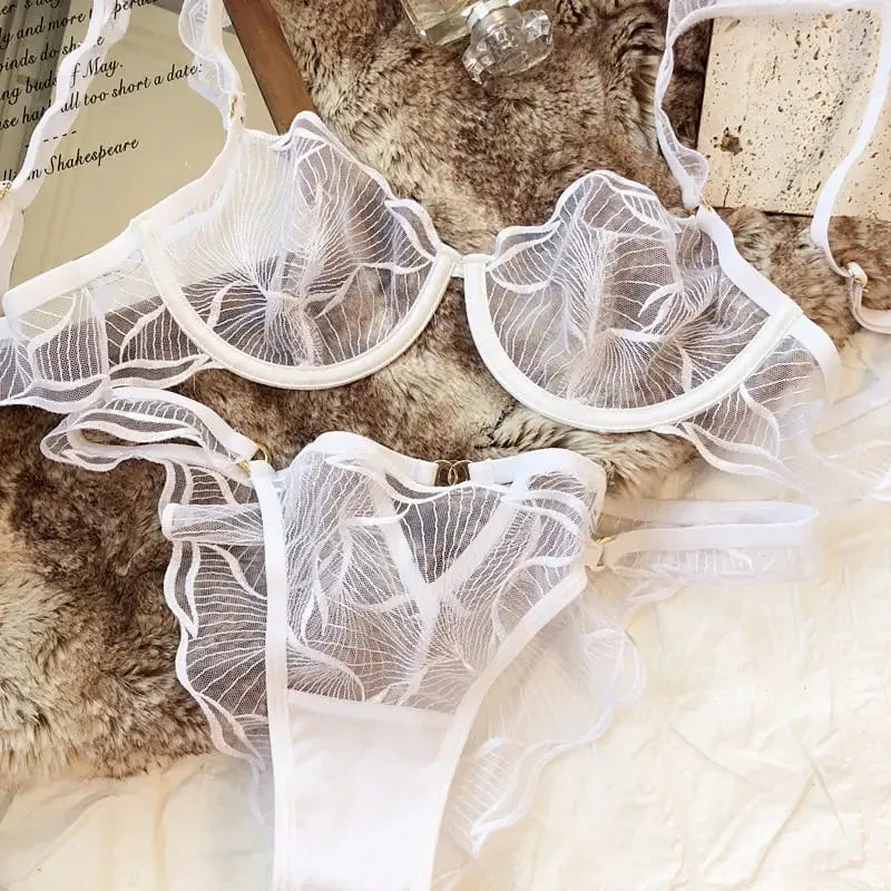 French Floral Embroidery Lace Bra Set For Women Ultra Thin Sheer Minimizer Bra Hollow Out Lingerie Brassiere Lightweight Fabric