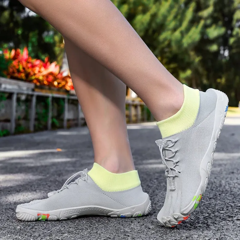 2026 New Men FiveFingers Casual Sneakers Unisex Split Toe Shoe Men Outdoor Off-road Shoes Couple Five Toe Running Shoes — image 4