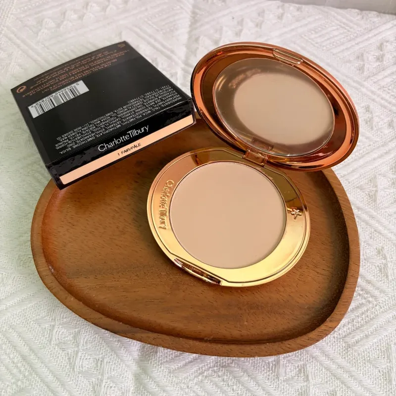 Charlotte Tilbury Lip Stick Liquid Foundation Highlighter Pressed Powder Blush Facial Spot Concealer Foundation Makeup Cosmetics — image 7