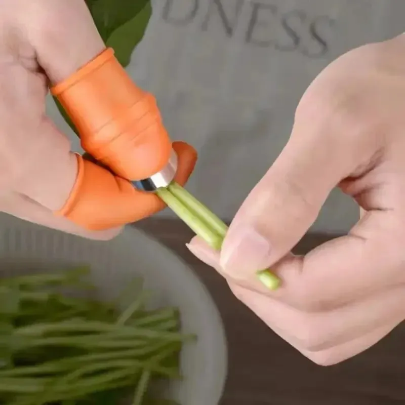 Thumb Knife Set with Finger Cots for Peeling Garlic Hulling Strawberries Picking Peppercorns & Vegetables (6 Pcs) — image 5
