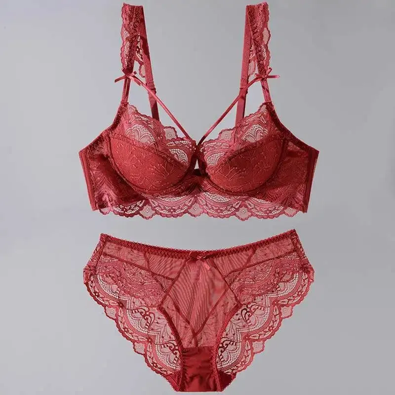 Elegant French Style Lace Lingerie Set Slim-Fitting Adjustable Gathers Larger Busts Smaller Look Women Soft Bra S-2XL Comfor Bra