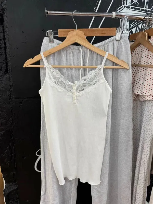Süße Spitze Patchwork Schlank Tank Tops Frauen Sommer Weiß Sexy Einfache Baumwolle Weiche Ärmellose Westen Weibliche Vintage Chic Y2K Leibchen — image 10