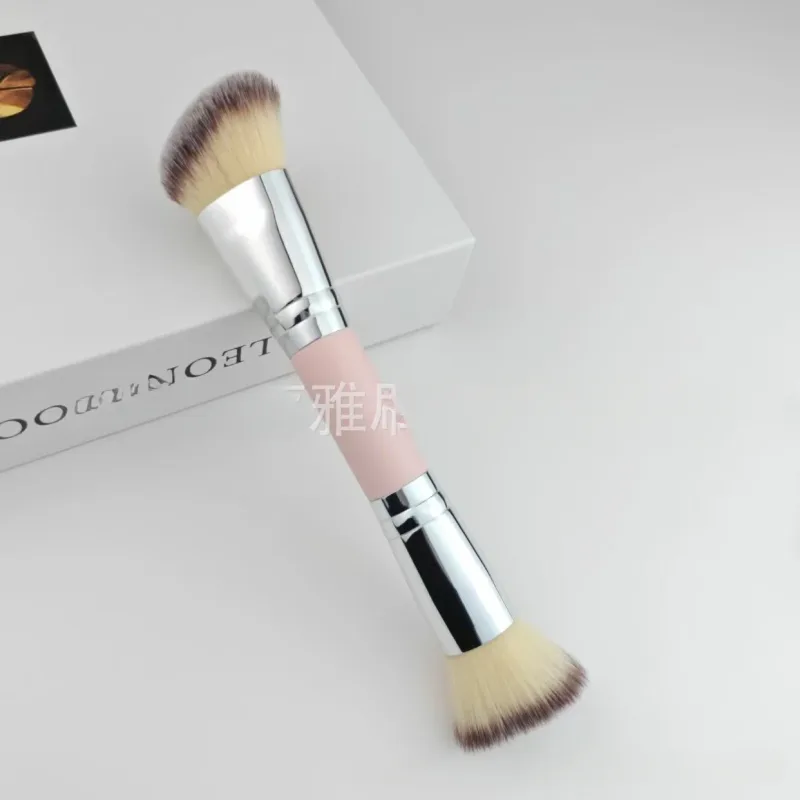 Double Head Makeup Brushes 2 In 1 Flat/Angled Foundation Concealer Contour Brush para sa Blending Loose Powder Liquid Cream