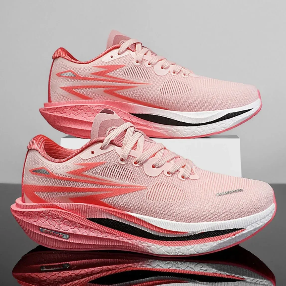 Carbon Plate Marathon Running Shoes Men Women Breathable Lightweight Sports Sneakers Shock Absorbing Athletic Shoes