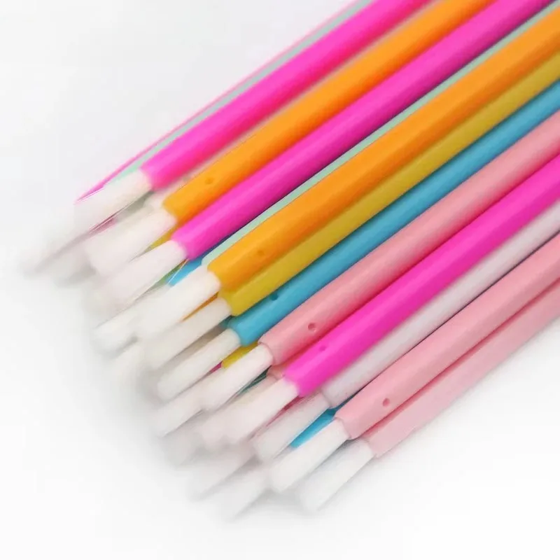 50 pcs Disposable Nylon Fiber Lip Brush Lipstick Wands Clean Applicator Lip Gloss Brushes Portable Cosmetic Women Makeup Tools — image 5