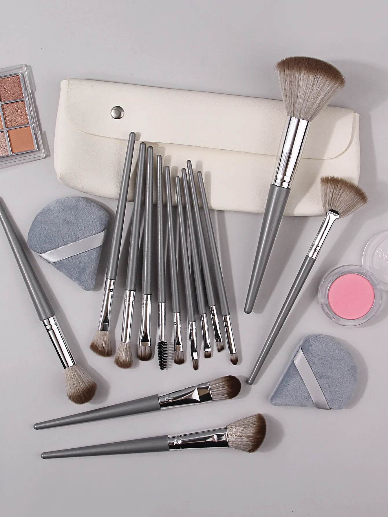 17PCS Makeup Brush Set Soft Fluffy Professional Cosmetic Foundation Powder Eyeshadow Kabuki Blending Make Up Brush Beauty Tool