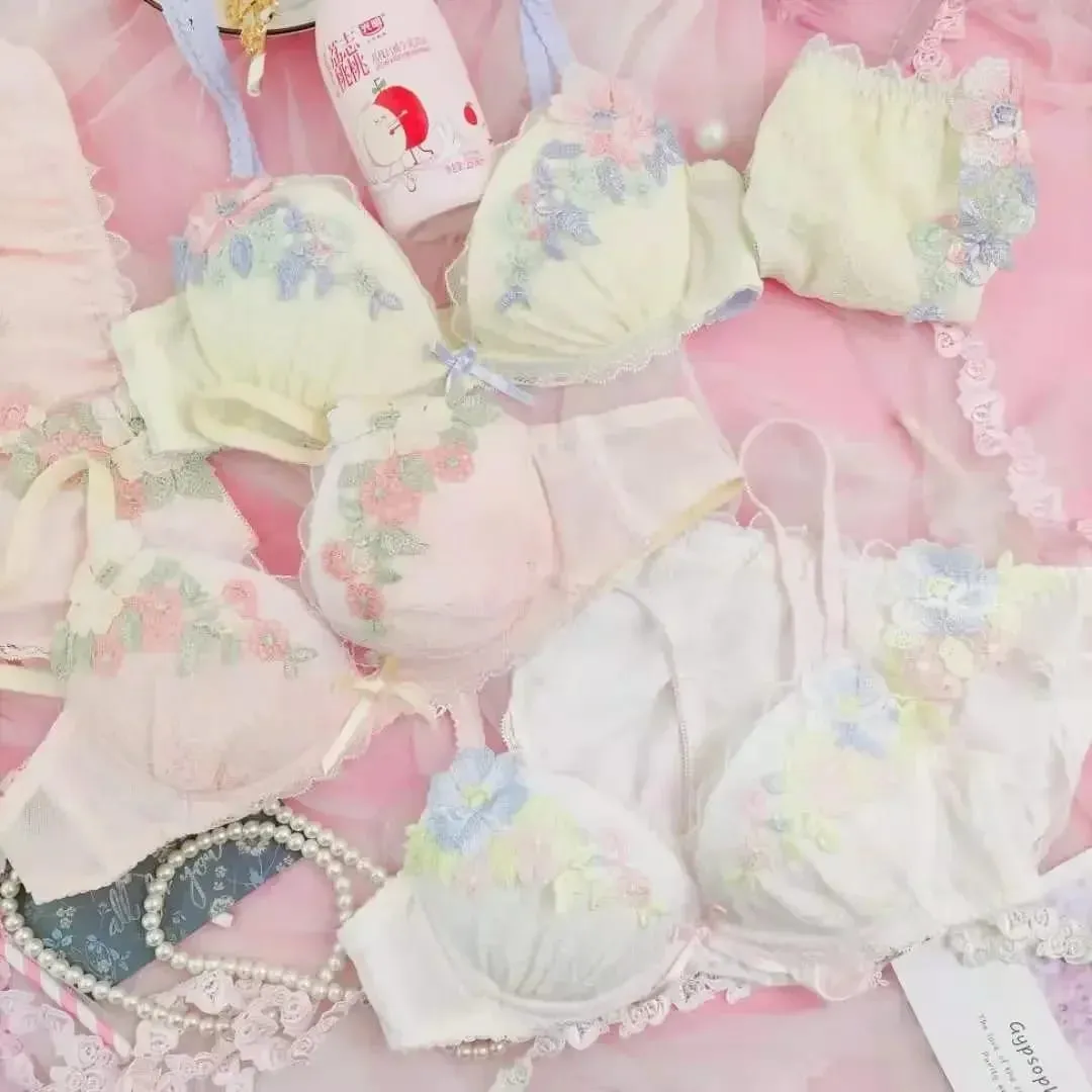 Sweet Lolita Lingerie Set: Floral Lace Applique Push Up Bra & Panty Set Cute Sexy Underwear — image 2