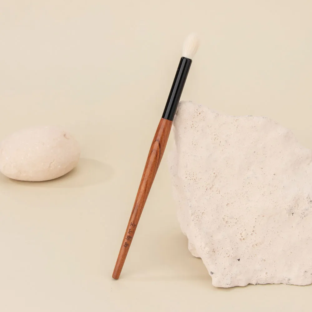 CL108 Soft Saikoho Goat Hair Tapered Eye Shadow Blending Brush African Rosewood Handle Makeup Brush Hand Crafted Makeup Brushes