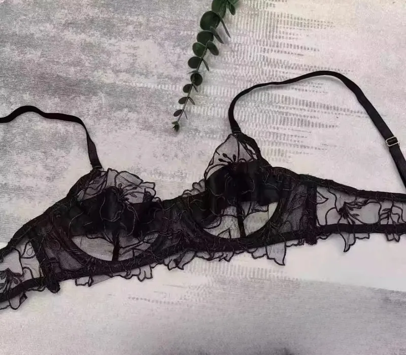 French Embroidered Lace Lingerie Set Large Bust Small Look Bra Wire Free Anti Sagging Top Sheer Bras for Women S-XL 32-38AB