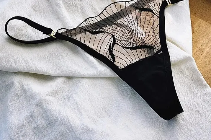 Sexy French Front Button Lingerie Set Ultra Thin Breathable Summer Bralette Wirefree Beauty Back Pure Comfort Bra & Panty MOYISU — image 10
