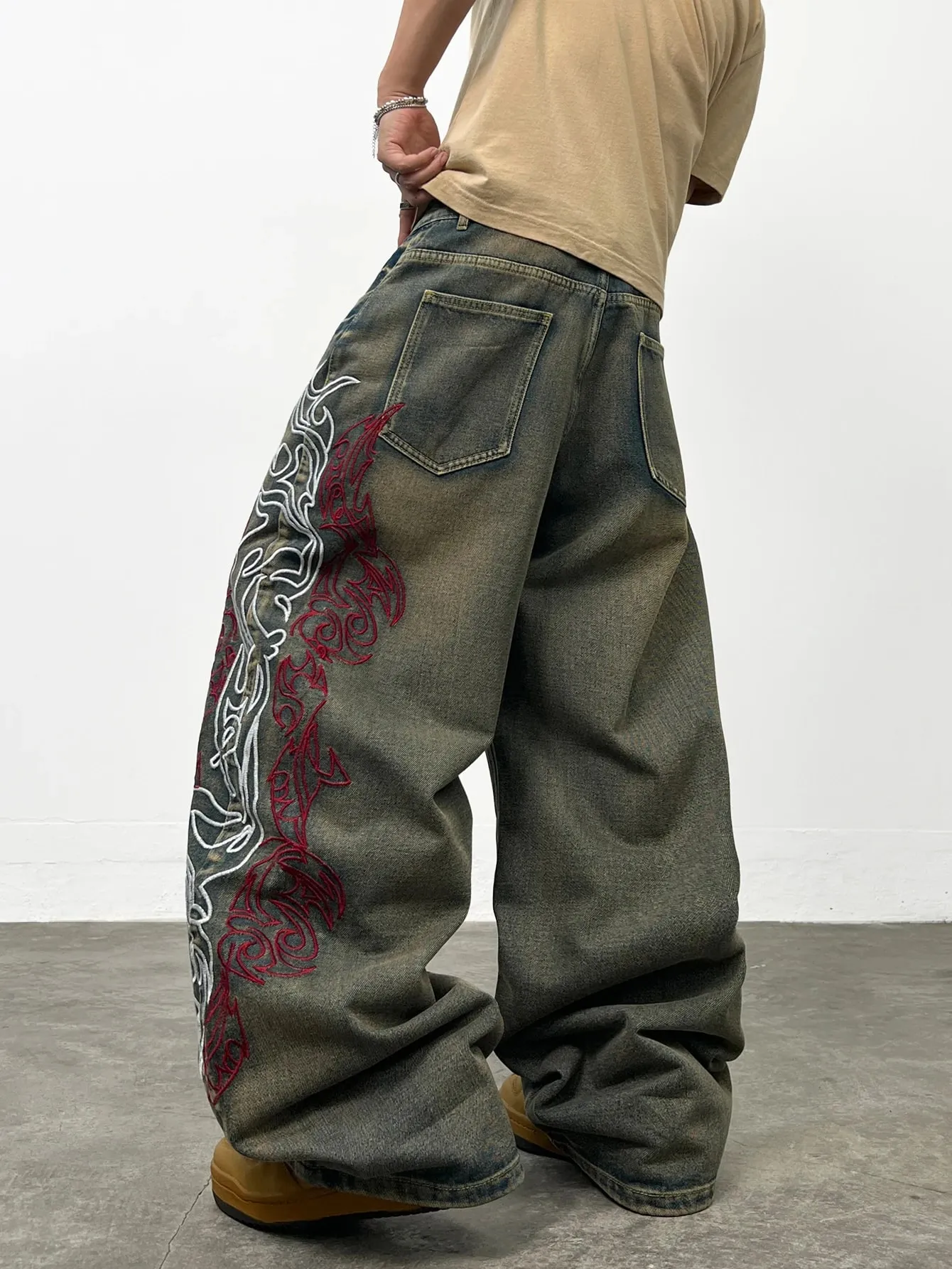 American Retro Two-Tone Totem Embroidery Design Vintage Washed Baggy Wide-Leg Jeans Y2K Hip-Hop Streetwear Stylish Long Pants — image 5