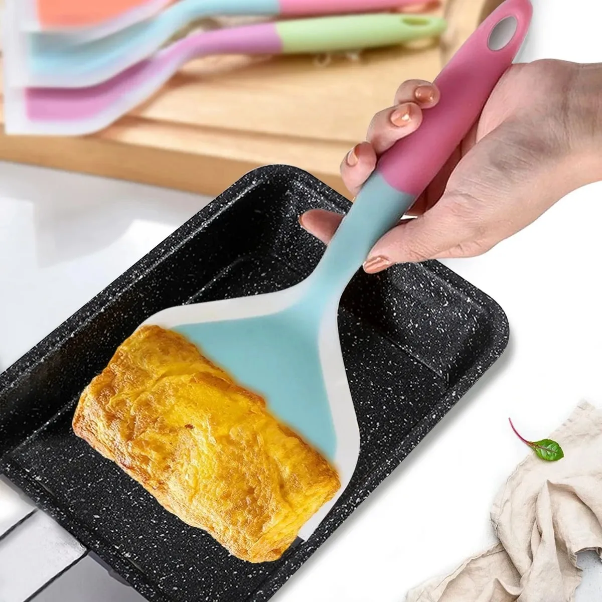 Silicone Spatula Cooking Utensils Beef Meat Egg Kitchen Scraper Wide Pizza Cooking Tools Shovel Non-stick Spatula Color Randomly — image 1