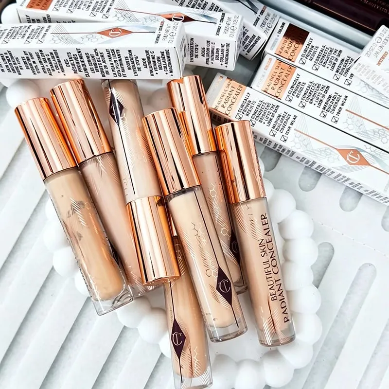 Charlotte Highlighter Foundation Texture continua del trucco Correttore idratante Fissante Spray Essenza Tilbury Cosmetic
