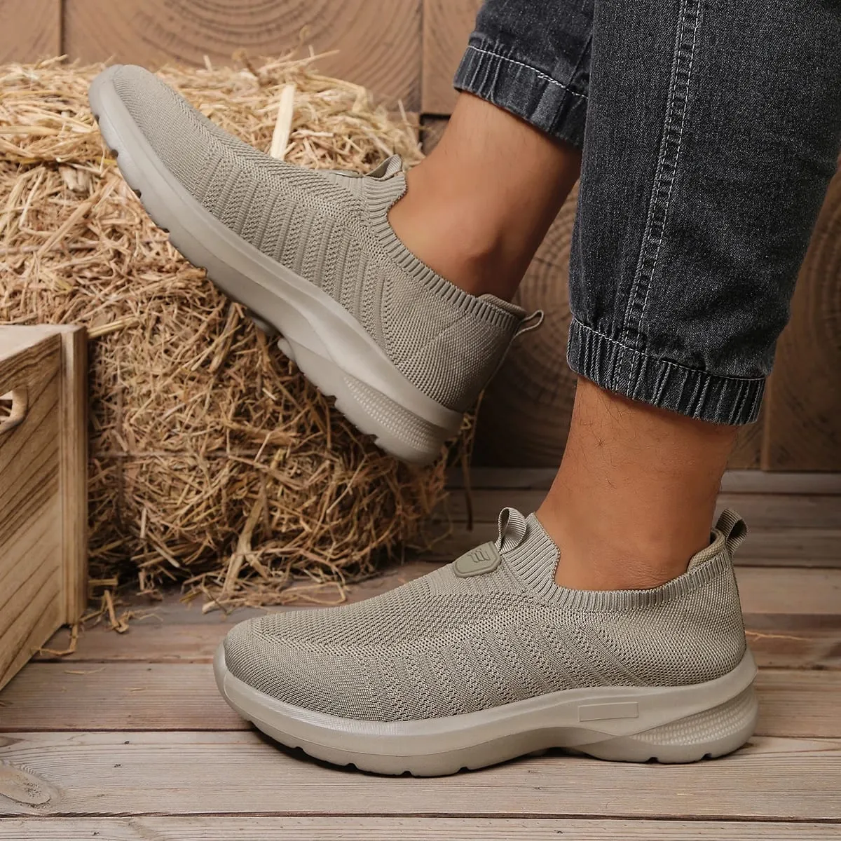 Men's Solid Color EVA Casual Shoe Lightweight Comfortable Single Sole Non-Tiring Footwear for Everyday Use Men's Shoes — image 3