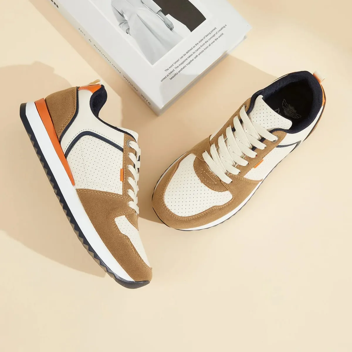 Desai Men's 2026 Autumn Retro Running PU Leather Sneakers Perforated Upper Non-slip Sole Casual Sneakers For Travel Exercise — image 6