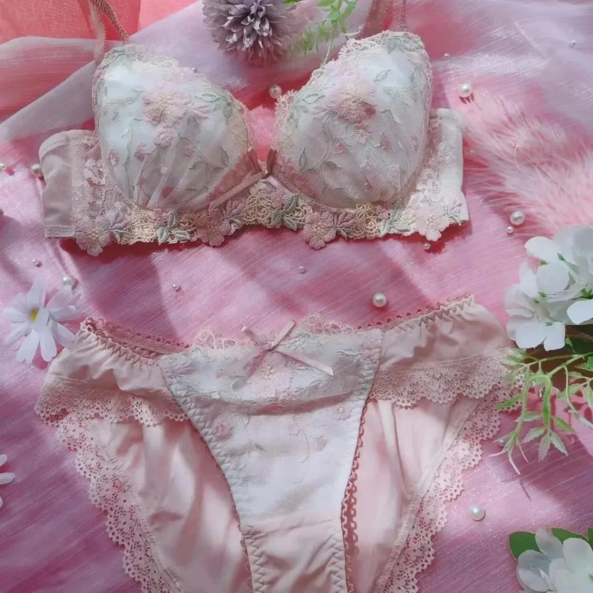 Women's Lace Underwear Set Embroidery Bra & Panties Comfortable Thin Push Up Lingerie — image 3