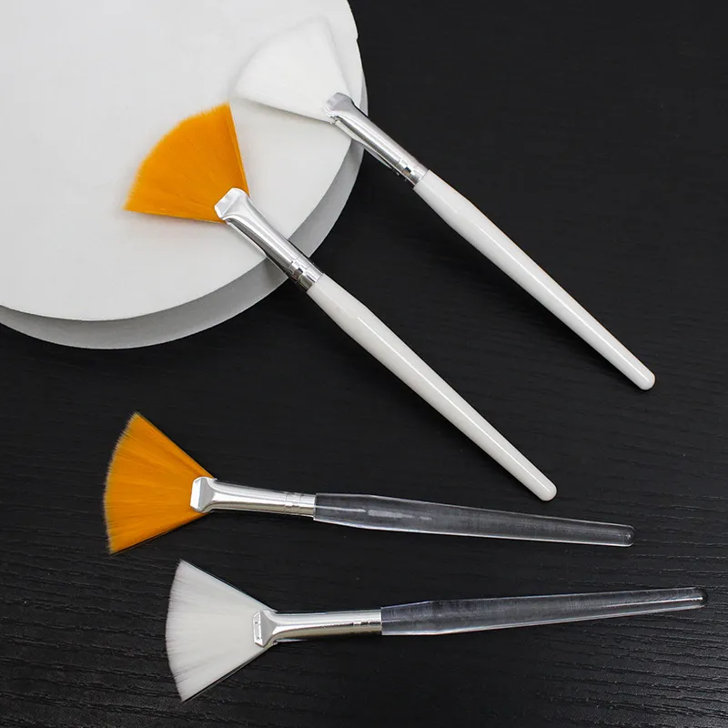 3pcs Practical Facial Brushes Fan Makeup Blusher Brushes Soft Portable Mask Brushes Cosmetic Tools for Women Ladies Girls