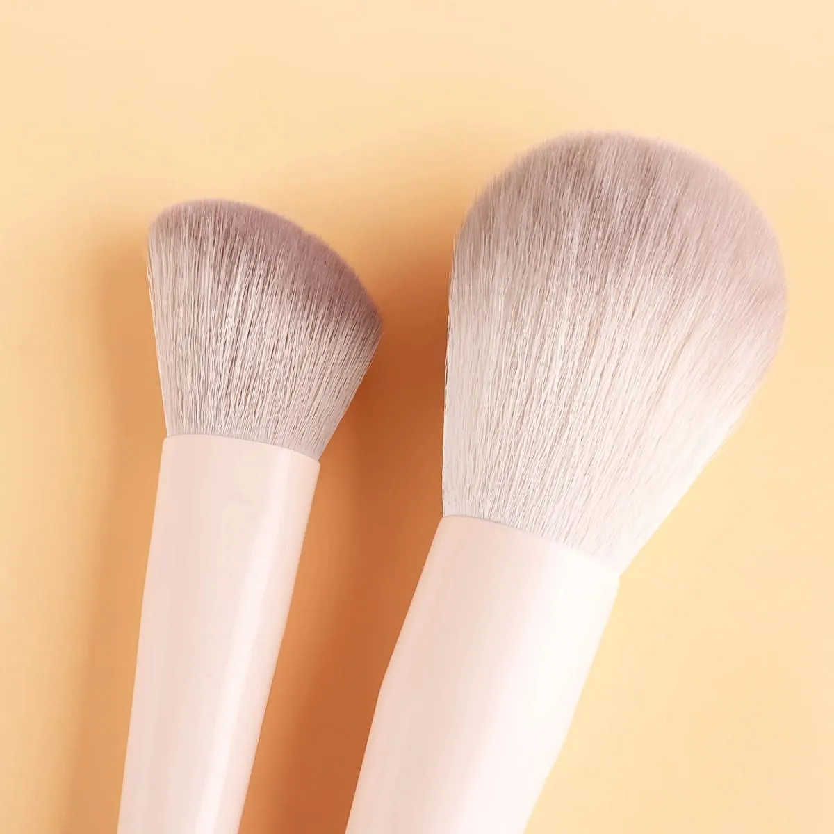 10pcs Beginner Makeup Brushes with Storage Bag Large Fluffy Powder Brush Blush Brush Contour Brush Foundation Brush Concealer
