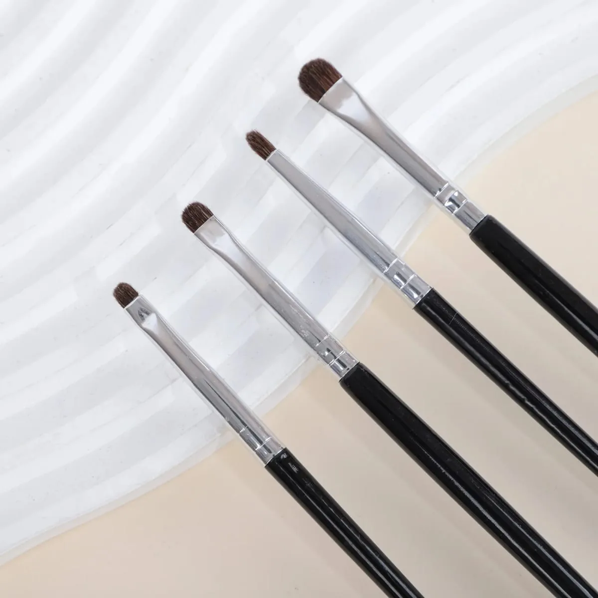 4/8/12pcs Precise Detail Eyeshadow Brush Soft Horse Hair Eyeline Silkworm Makeup Brush Highlighter Brushes Eyes Makeup Tools — image 5
