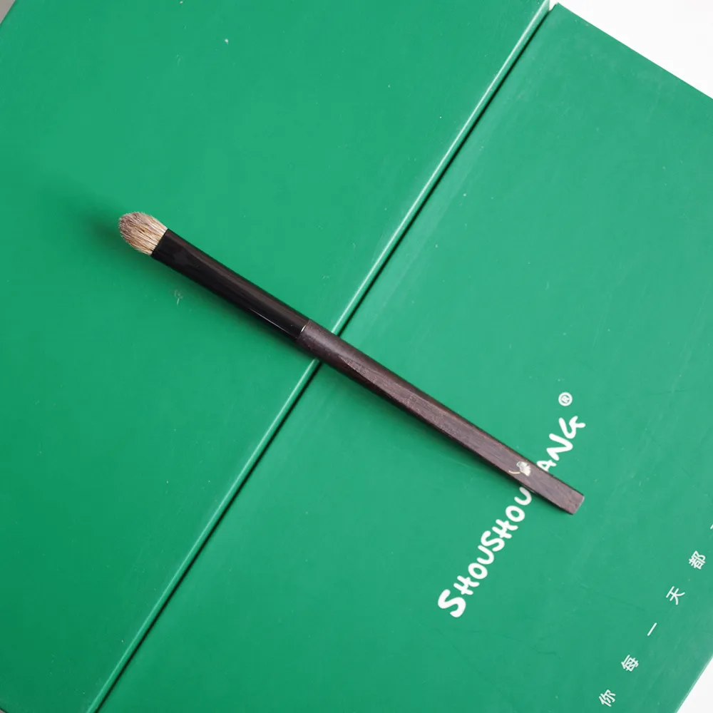 Shoushoulang Hand Crafted Makeup Brush Heart Shape Eye Shadow Brush S13 Soft Goat Squirrel Hair Ebony Wood Handle Makeup Brushes