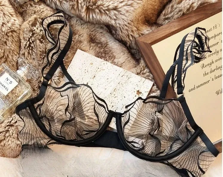 French Floral Embroidery Lace Bra Set For Women Ultra Thin Sheer Minimizer Bra Hollow Out Lingerie Brassiere Lightweight Fabric