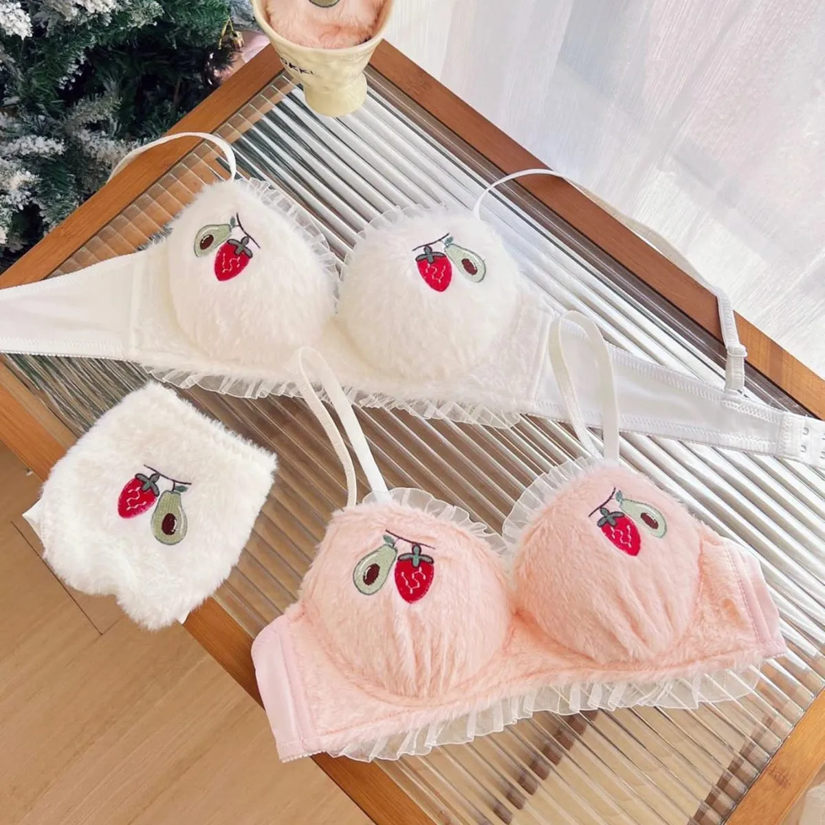 Cute Fruit Embroidery Lace Lingerie Sweet Bras Underpants Underwear Warm Two Piece Sets Sweet Plush Set Sexy Girlfriend Gift — image 6