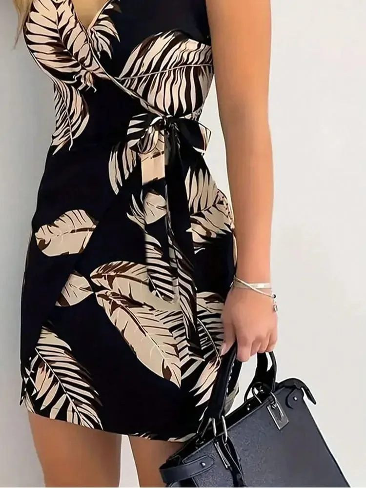 Women's Floral Print Spaghetti Strap Mini Dress Casual Tie-Front Detail Comfortable Fit Mini Dress for Casual Wear Women's Summe — image 5