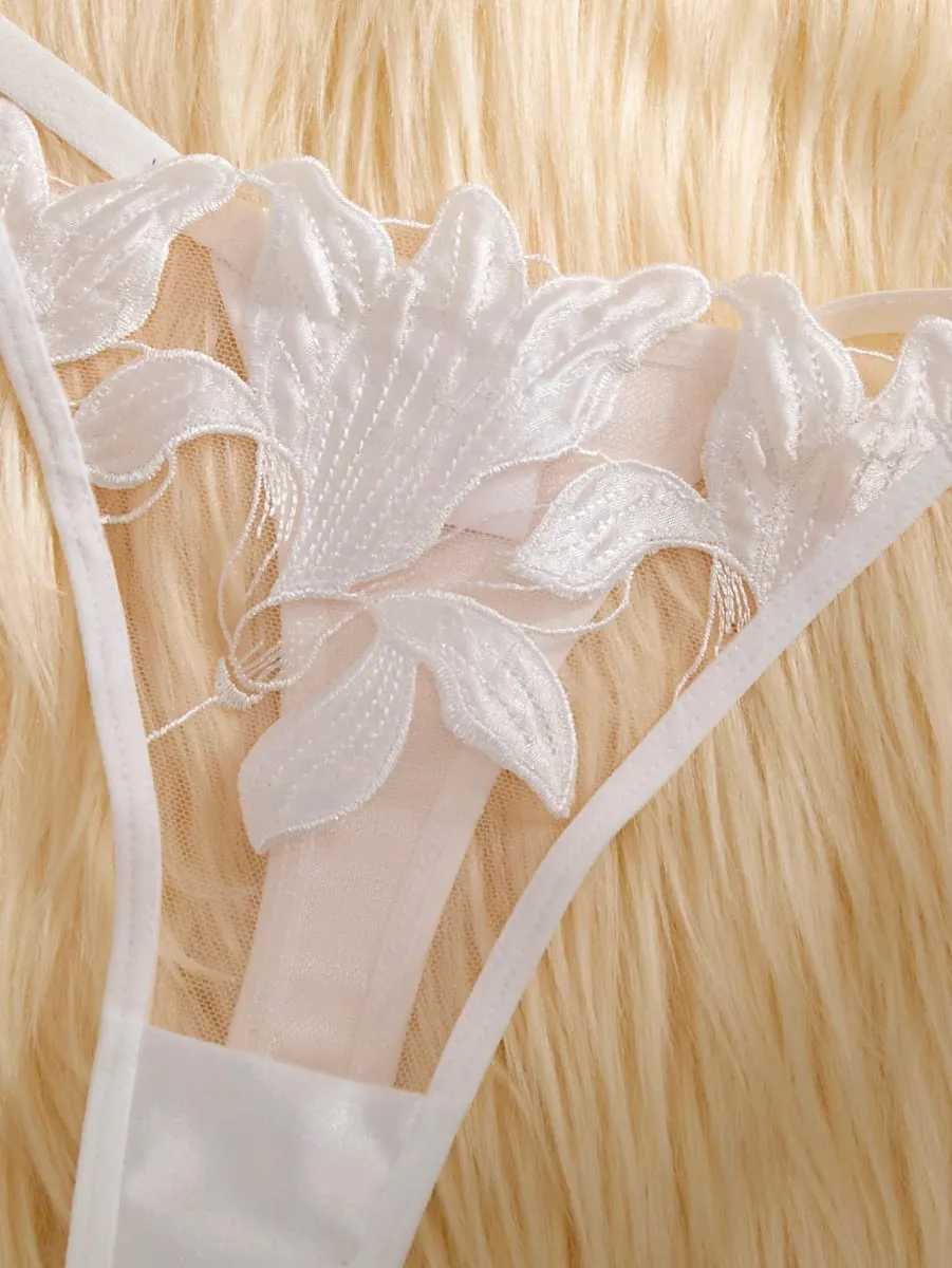 White Embroidered Print Pajama Set - A Set Featuring A Floral Design Suitable for Women A sexy Bra ZA824031 — image 5