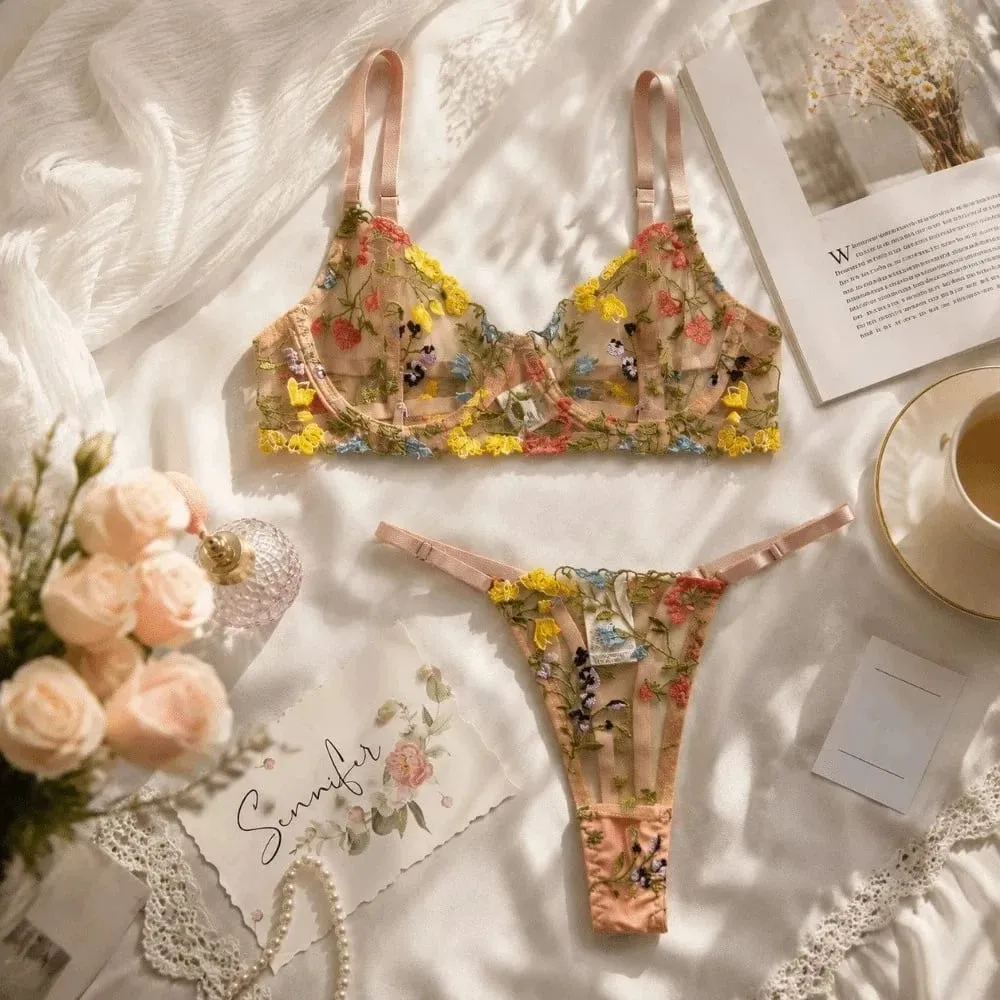 Bohemia Transparentes Dessous-Set, ultradünn, elegante Stickerei, Blumenunterwäsche, Push-Up-BH, Anzug, Flitterwochen