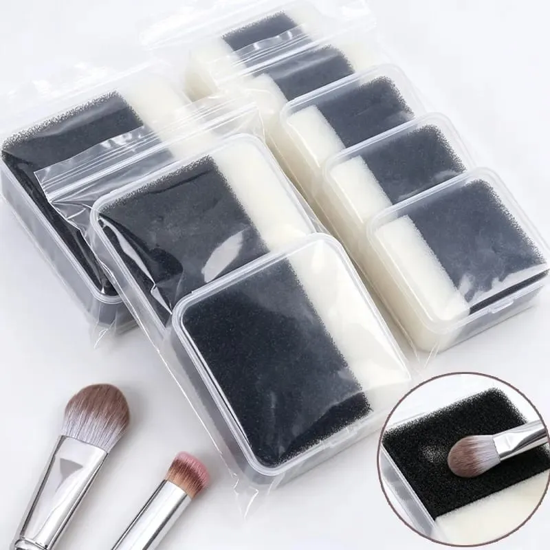 Portable Makeup Brush Cleaner Sponge Easy-use Dry Eye Shadow Wash Beauty Tools Brushes Cleaning Box Sponge Puff Cleaner Women — image 1