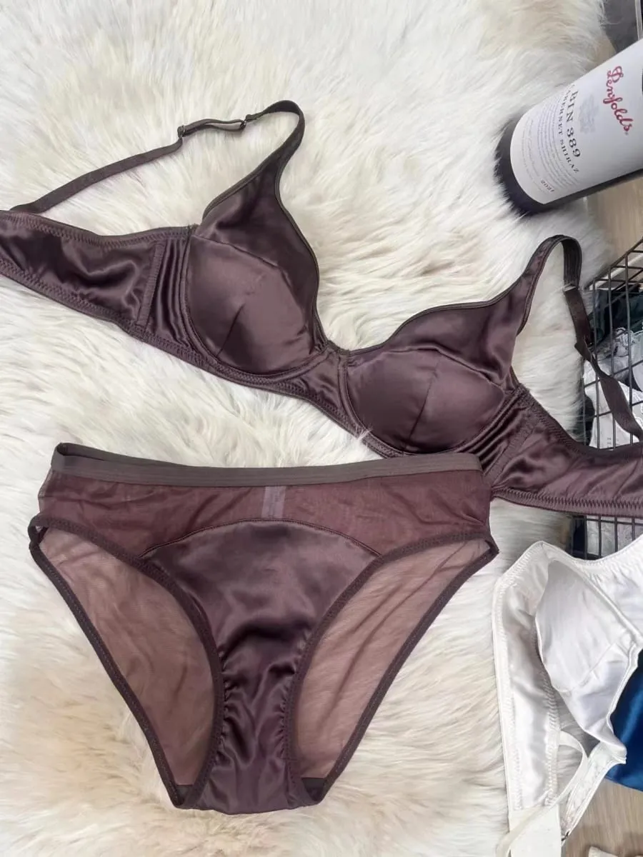 Ensemble de soutien-gorge froncé en Satin, sous-vêtements fins et confortables, sans marquage, gros seins, petit push up, lingerie, slip, costume