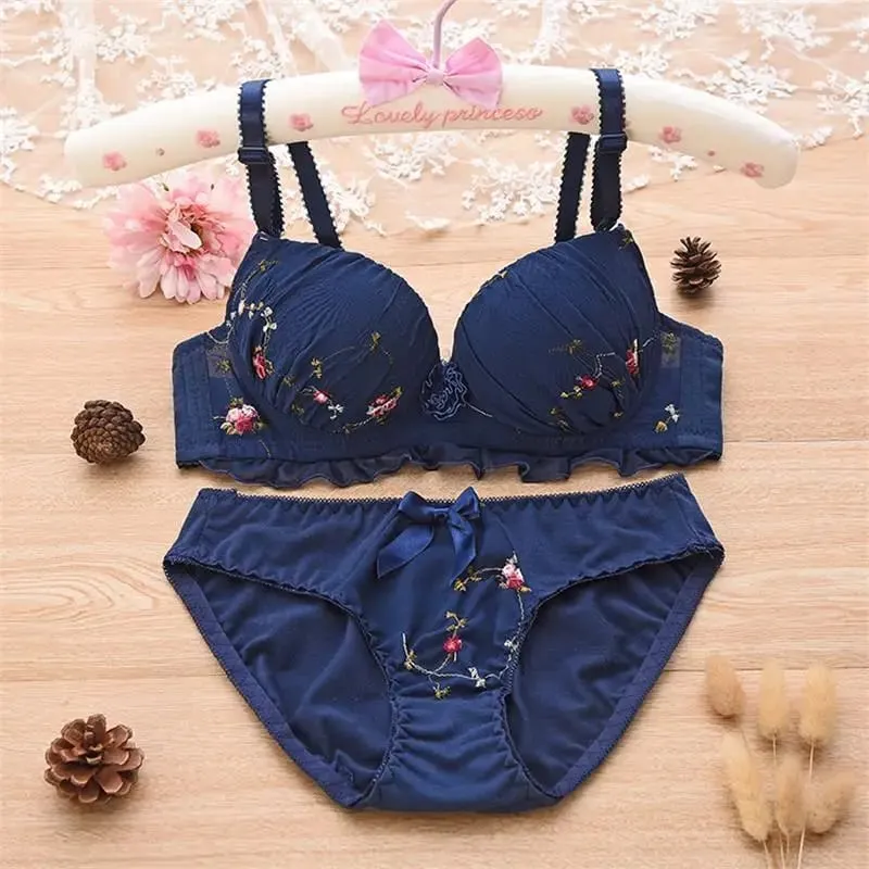Women Floral Embroidery 2‑Pieces Lingerie Set Underwire Push‑Up Bra With Ruffle Trim Bow Decor Matching Panties Intimates