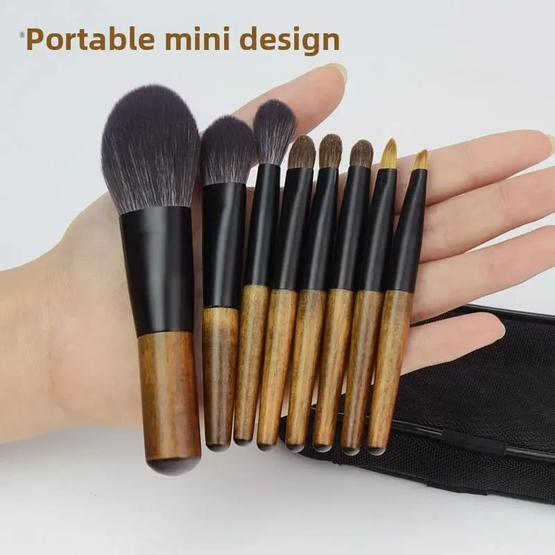 Juego de Mini brochas de maquillaje de viaje, 8 Uds., con bolsa, mango de madera, brocha cosmética para cara en polvo, iluminador con colorete, corrector, sombra de ojos