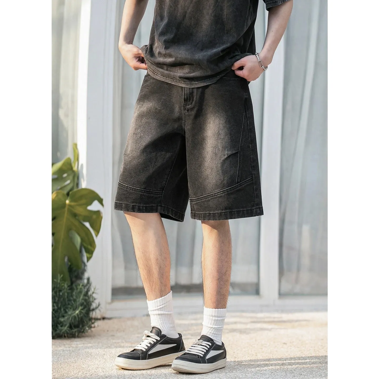2026 Summer New Brand Men's Straight Loose Denim Shorts Classic Three Dimensional Split Pleated Lyocell Denim Five Quarter Jeans — image 4