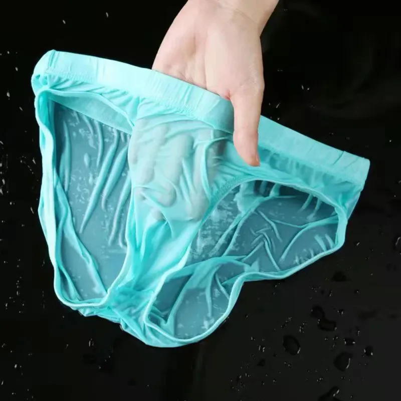 ملابس داخلية مثيرة للرجال من الحرير الجليدي الشفاف ملابس داخلية سريعة الجفاف على شكل حرف U محدبة تسمح بالتهوية ملابس داخلية منخفضة الخصر لتبريد الصيف