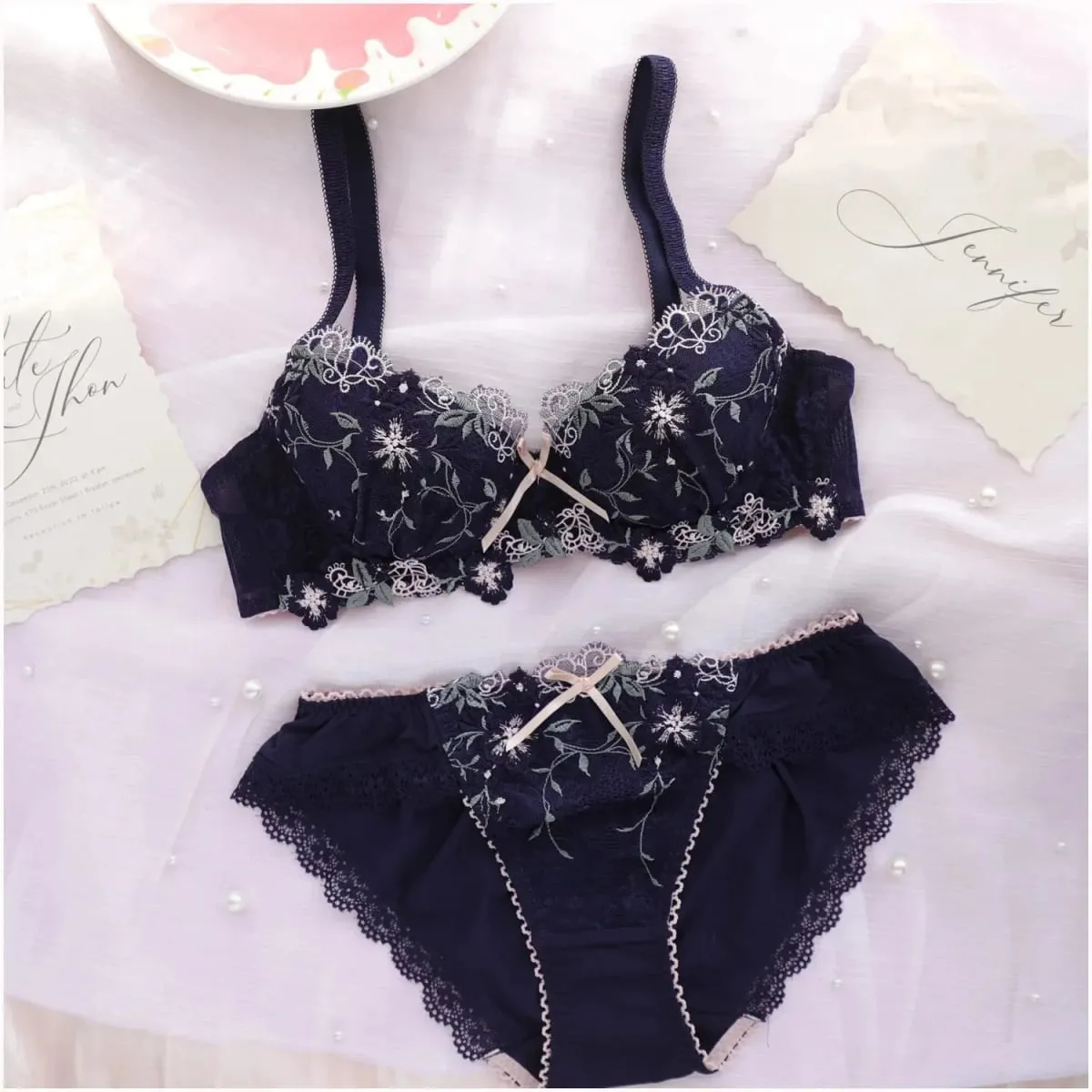 Women's Lace Underwear Set Embroidery Bra & Panties Comfortable Thin Push Up Lingerie — image 5
