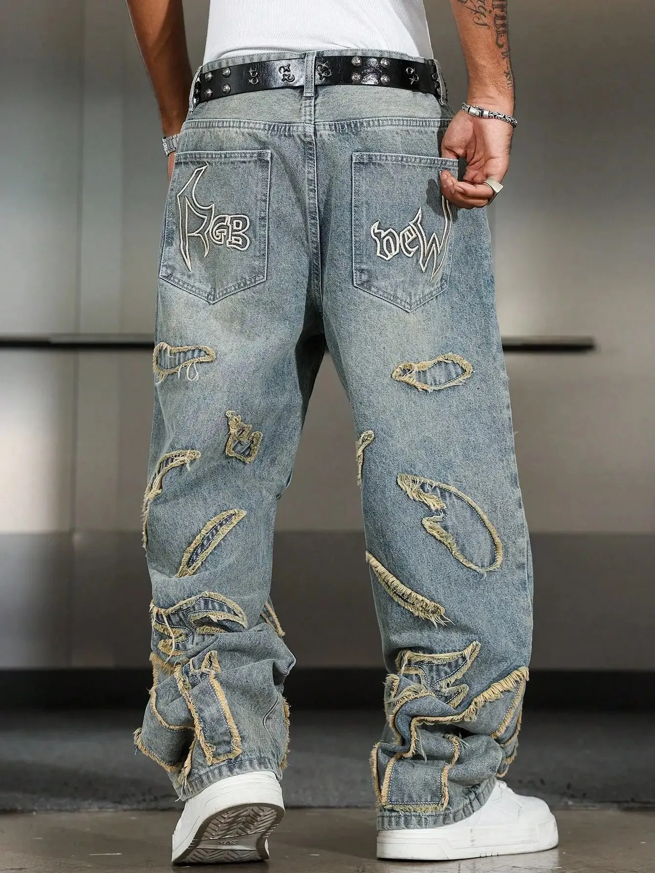 Men's Street Style Casual Patchwork Embroidered Frayed Hem Macau Blue Denim Jeans Trendy Loose Fit Straight Leg Pants — image 3