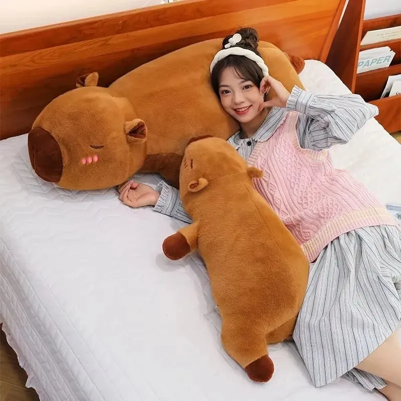 Kawaii Capybara Plüschtier Gefüllte Capibara Flauschige Puppe Langer Schlaf Weiches Kissen Sofakissen Nickerchen Schlafspielzeug für Schule Weihnachten — image 6