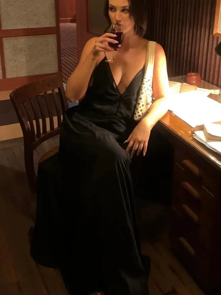 Elegant Deep V-neck Backless Long Dress Women Solid Spaghetti Strap Sleeveless Sling Dresses 2026 Lady Holiday Party Vestidos — image 5